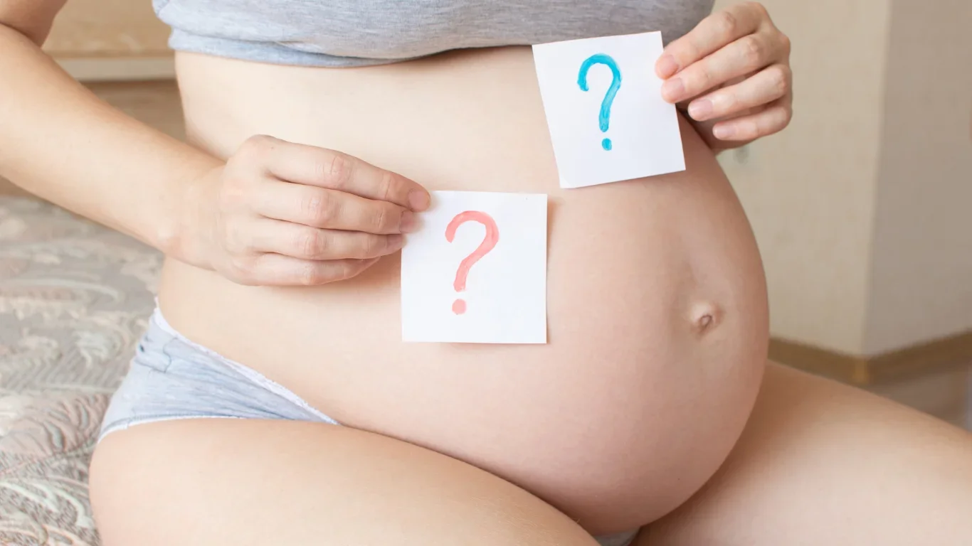 Cách xem rốn đoán sinh con trai hay gái theo kinh nghiệm dân gian